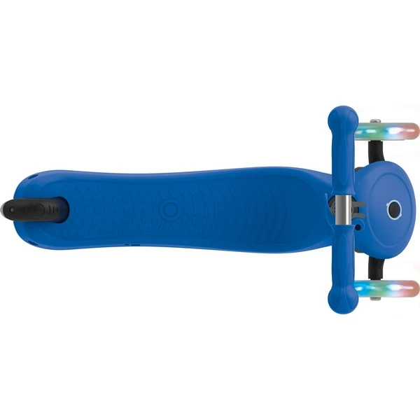 GLOBBER Primo Lights Mit Leuchtrollen, Scooter 7 GLOBBER Primo Lights Mit Leuchtrollen, Scooter – Bild 5